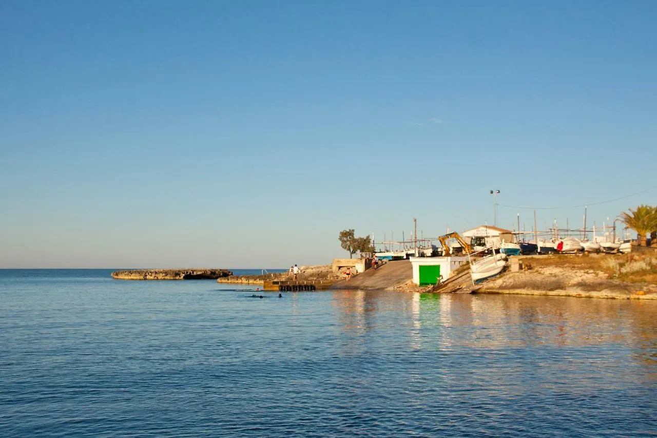 Cala Morlanda Estudios S'Illot  Apartahotel S'Illot (Mallorca)